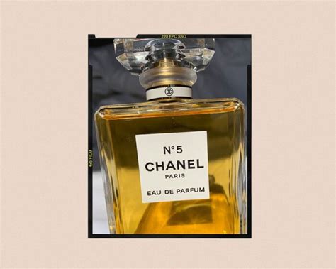 does chanel no 5 smell like an old lady|chanel no 5 alternative.